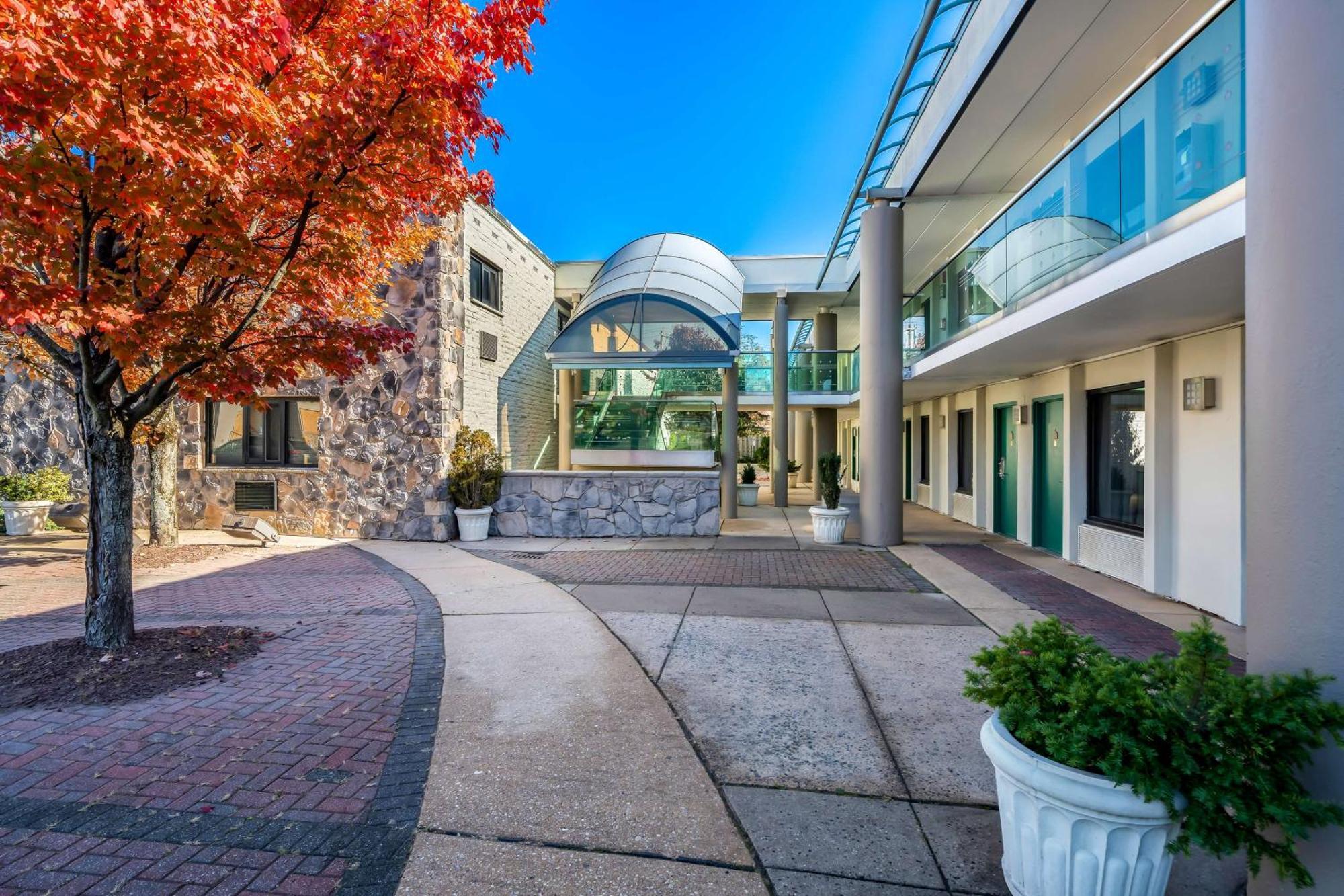 Brandywine Valley Inn Surestay Plus By Best Western Wilmington Exterior photo
