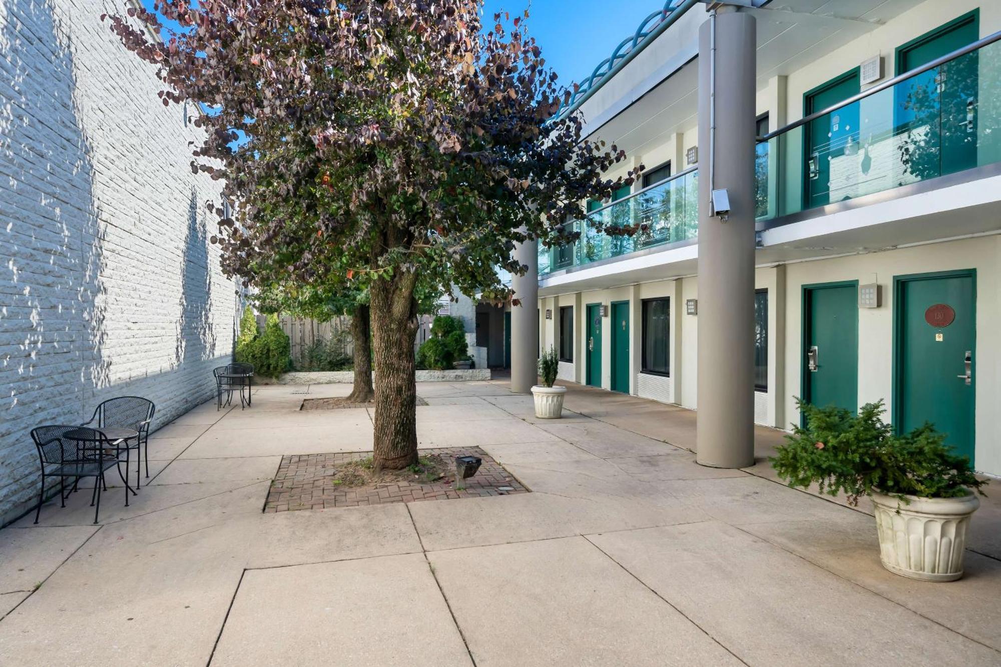 Brandywine Valley Inn Surestay Plus By Best Western Wilmington Exterior photo