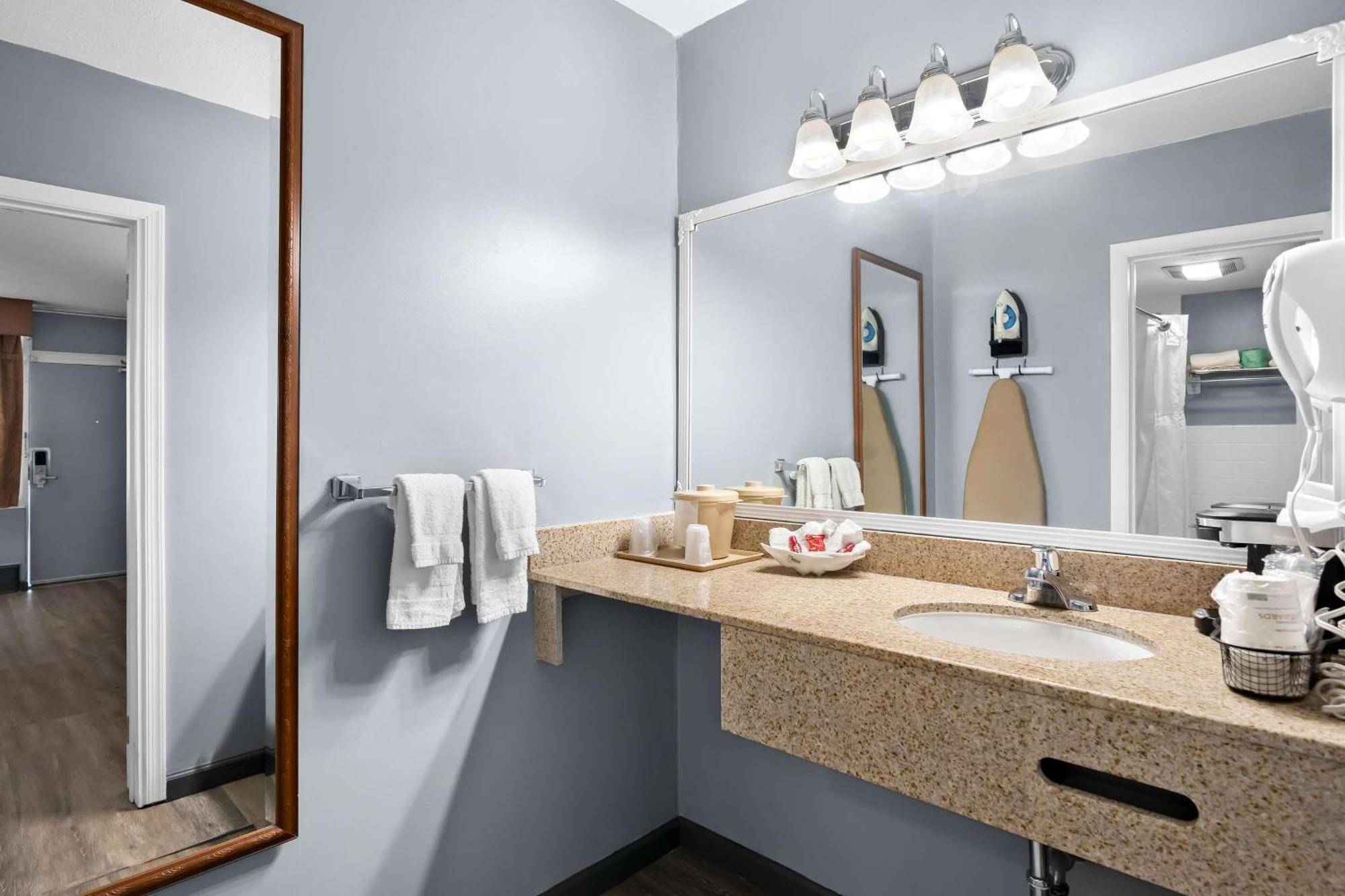 Brandywine Valley Inn Surestay Plus By Best Western Wilmington Exterior photo