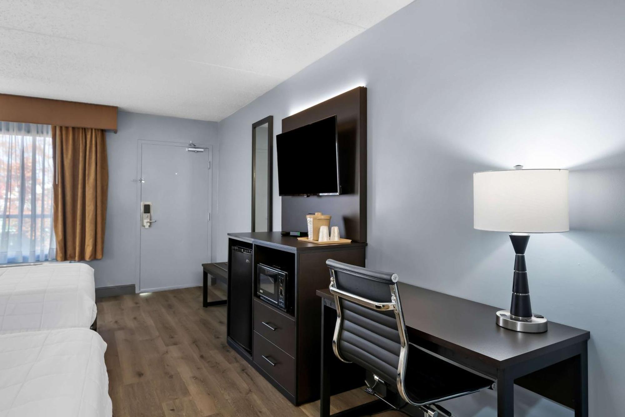 Brandywine Valley Inn Surestay Plus By Best Western Wilmington Exterior photo
