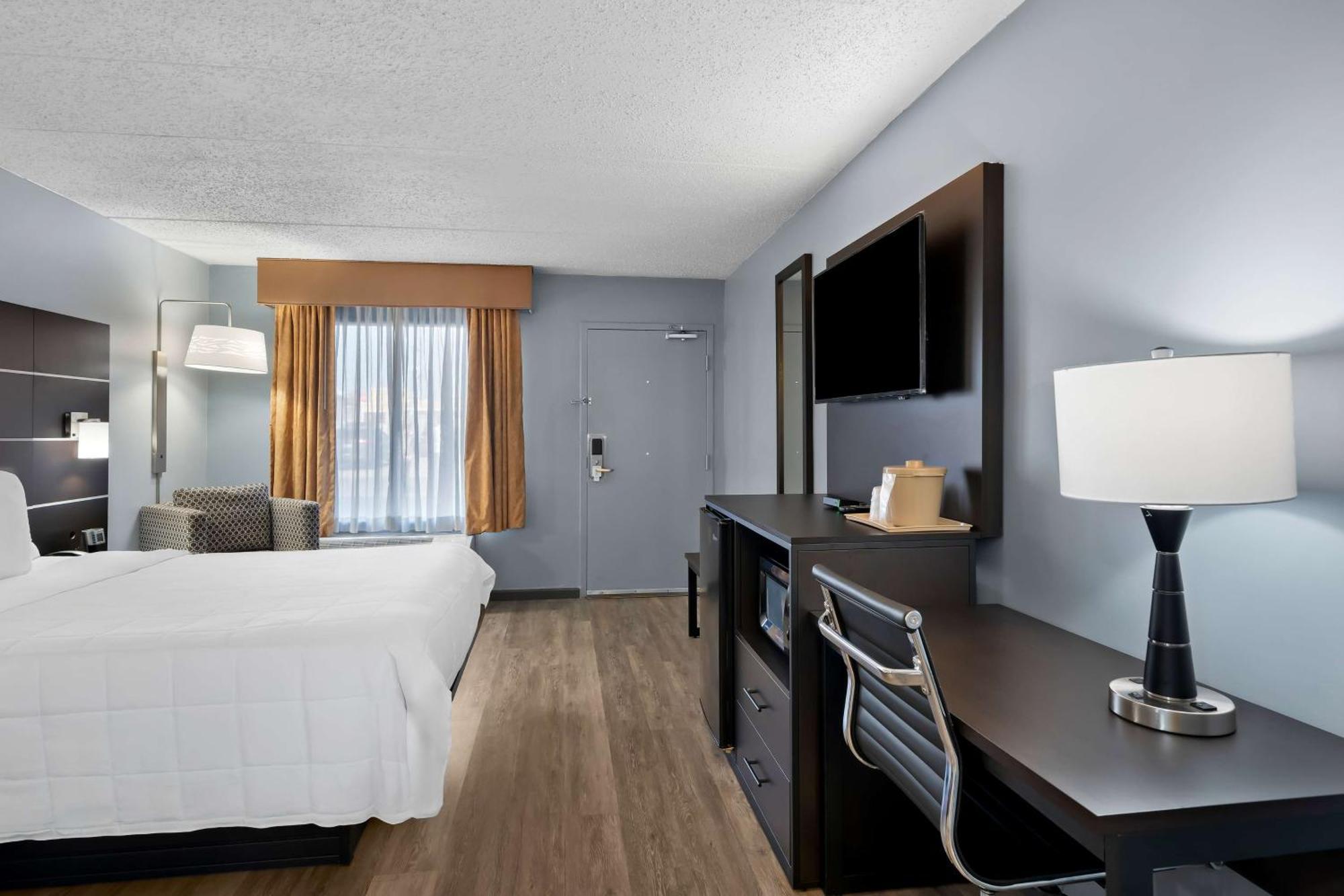 Brandywine Valley Inn Surestay Plus By Best Western Wilmington Exterior photo