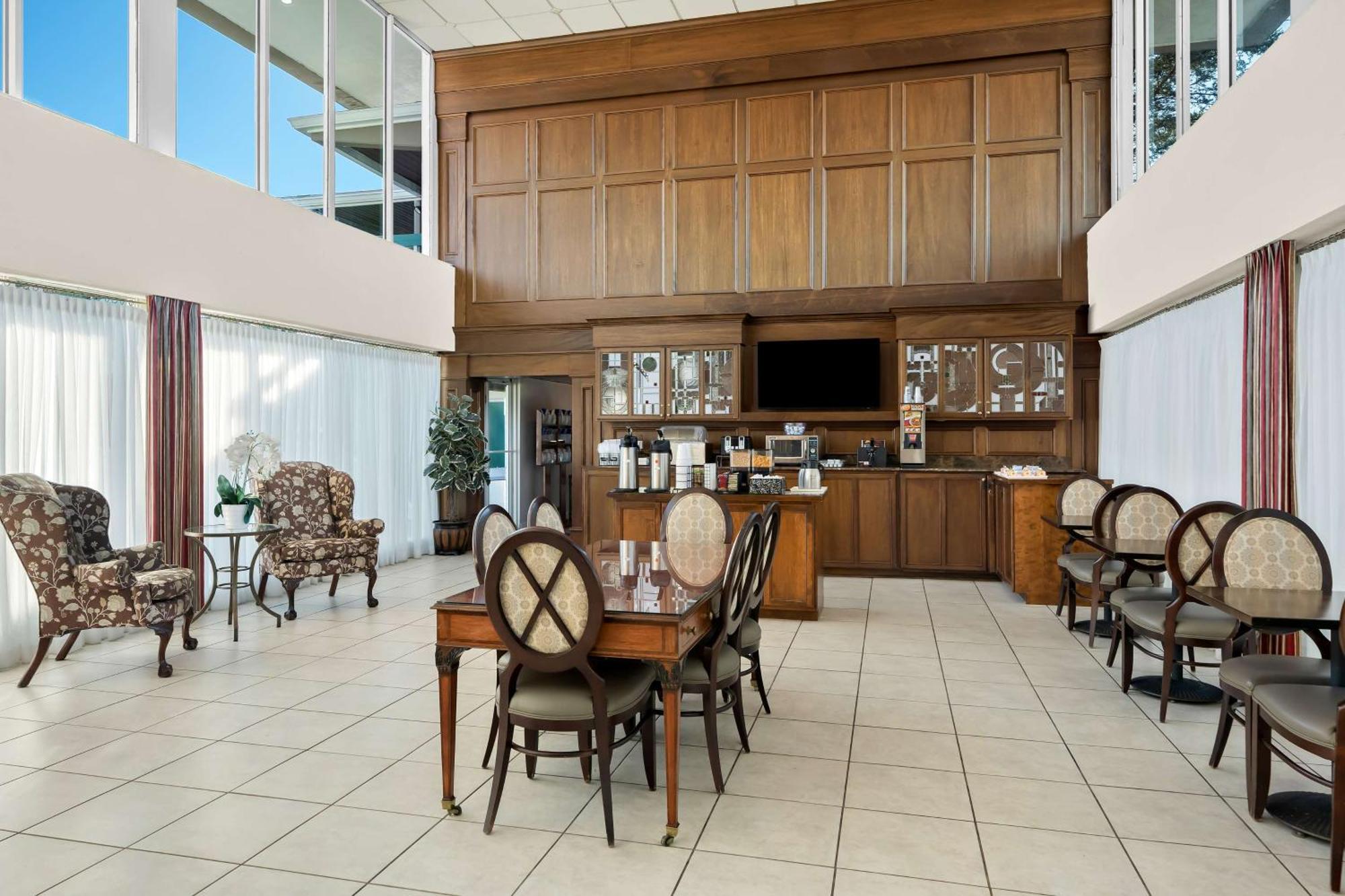 Brandywine Valley Inn Surestay Plus By Best Western Wilmington Exterior photo