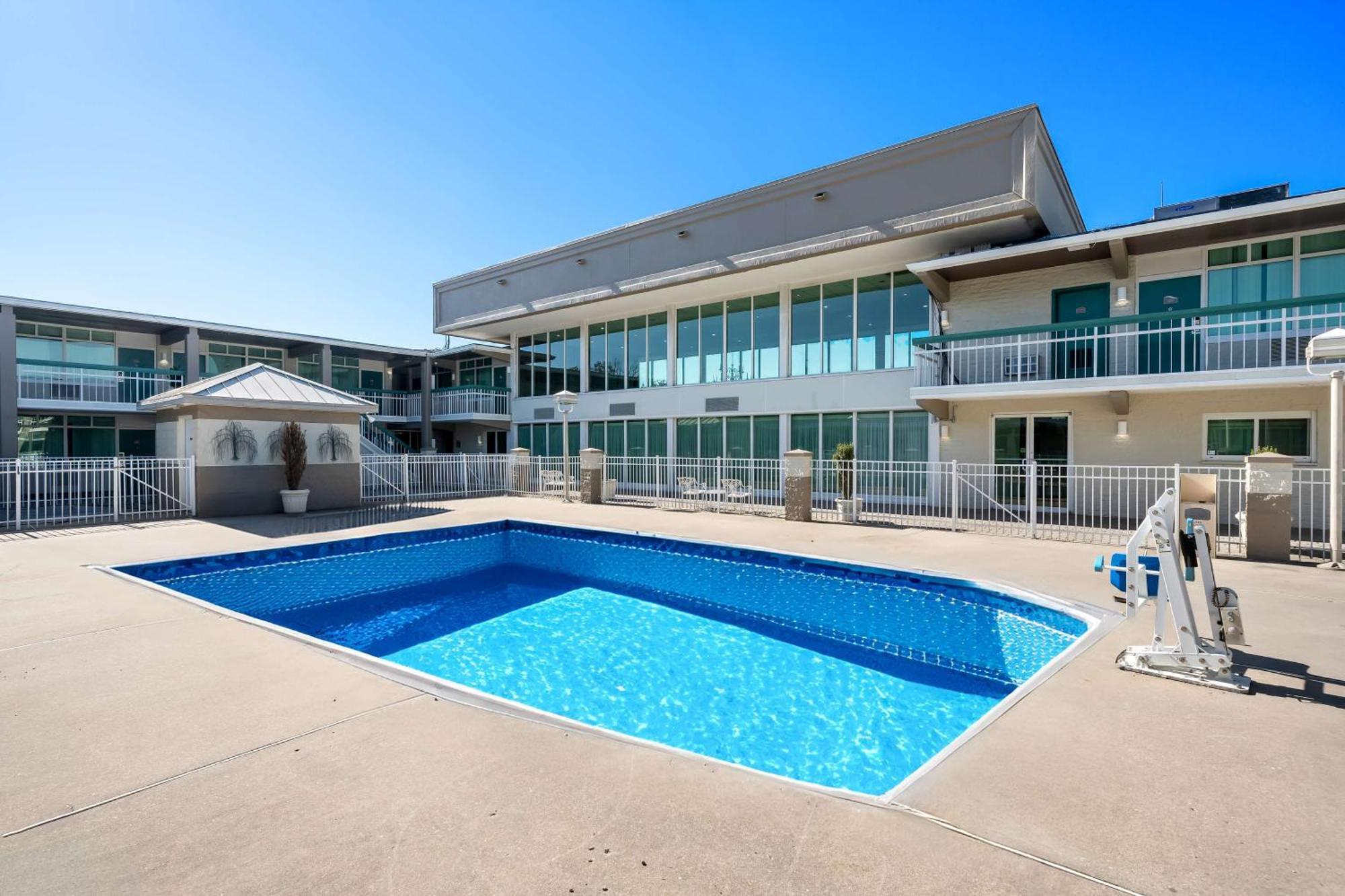 Brandywine Valley Inn Surestay Plus By Best Western Wilmington Exterior photo
