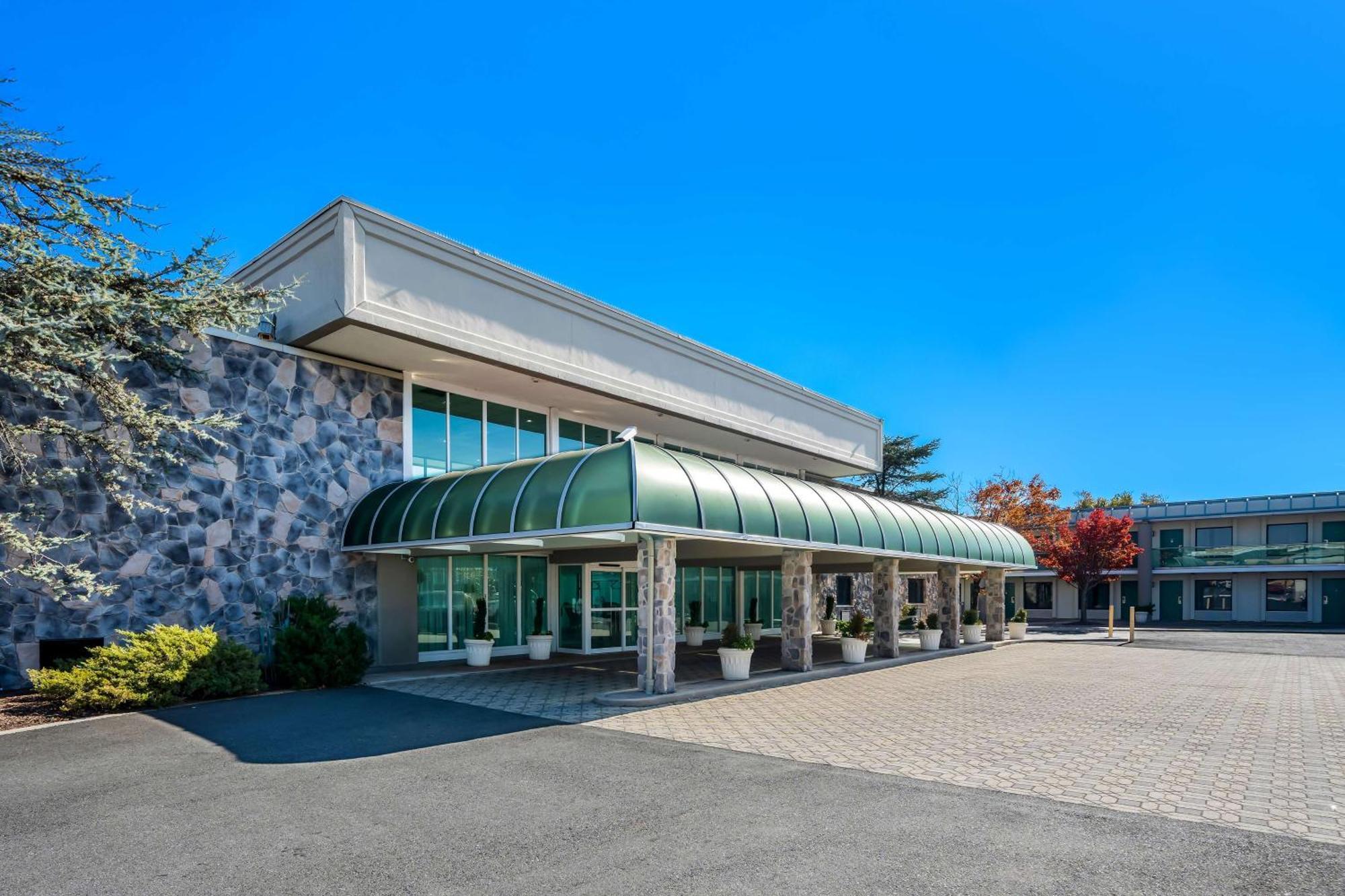 Brandywine Valley Inn Surestay Plus By Best Western Wilmington Exterior photo