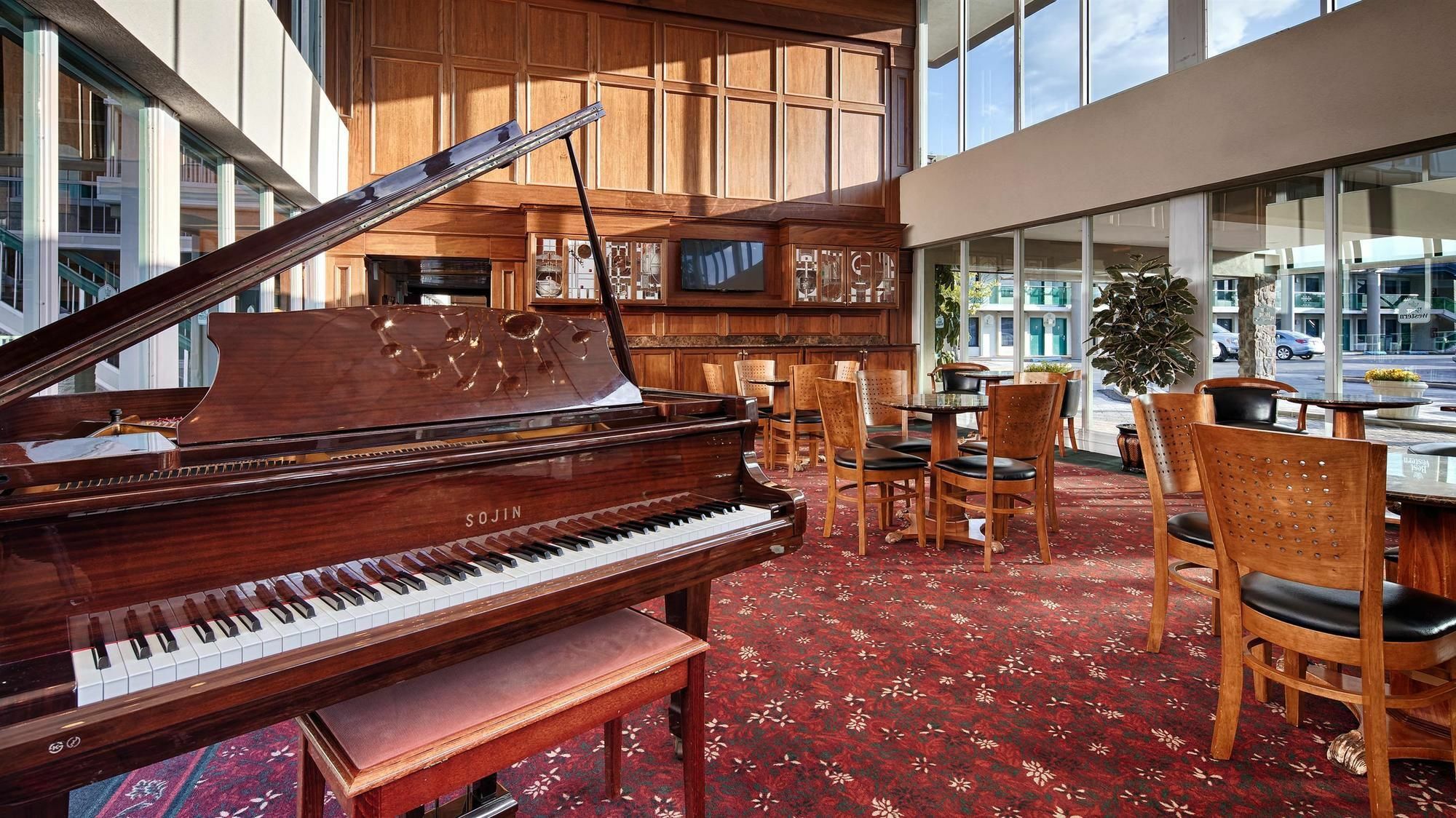 Brandywine Valley Inn Surestay Plus By Best Western Wilmington Exterior photo